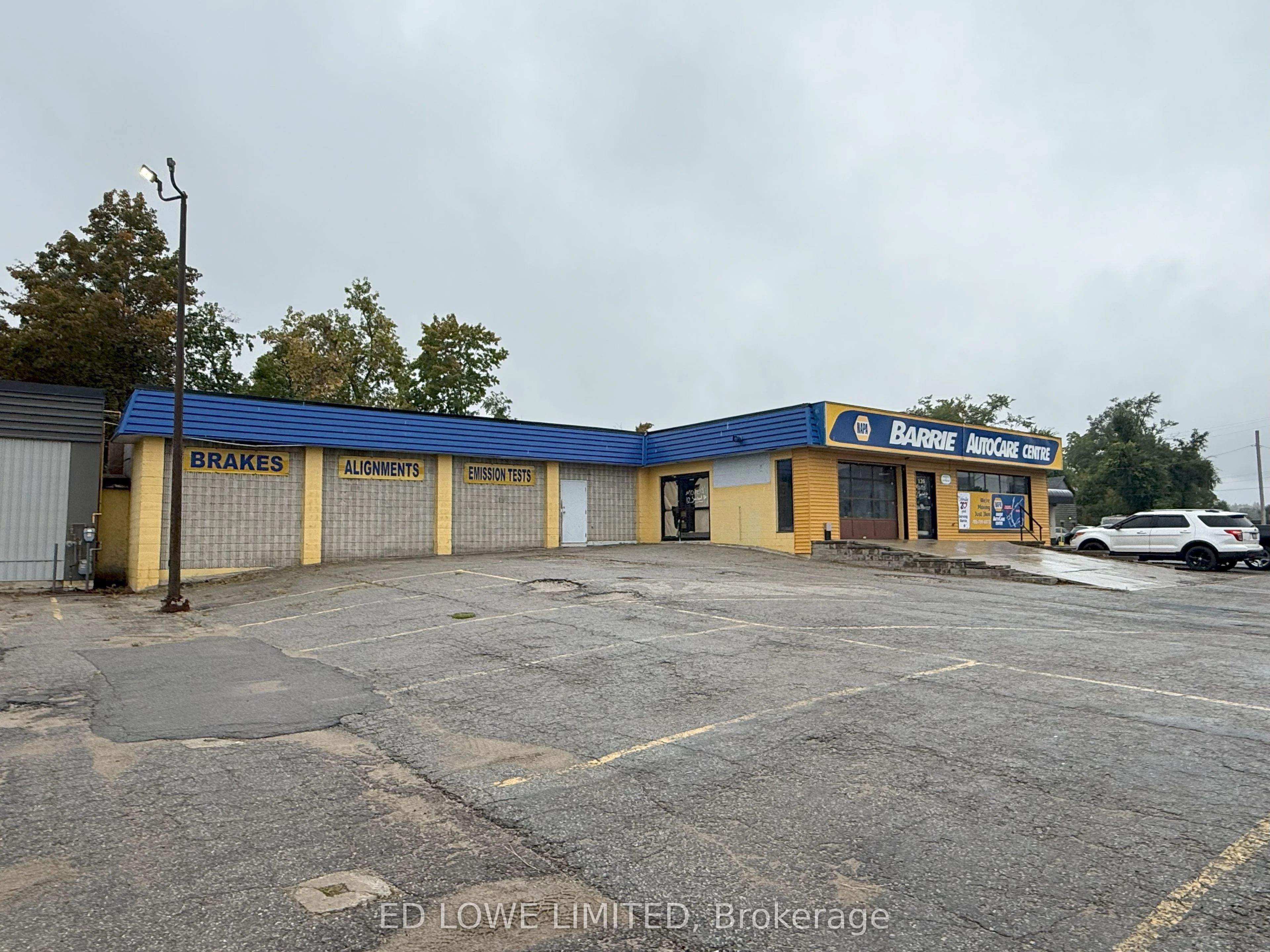 126 Bradford Street, Barrie, ON L4N 3B3