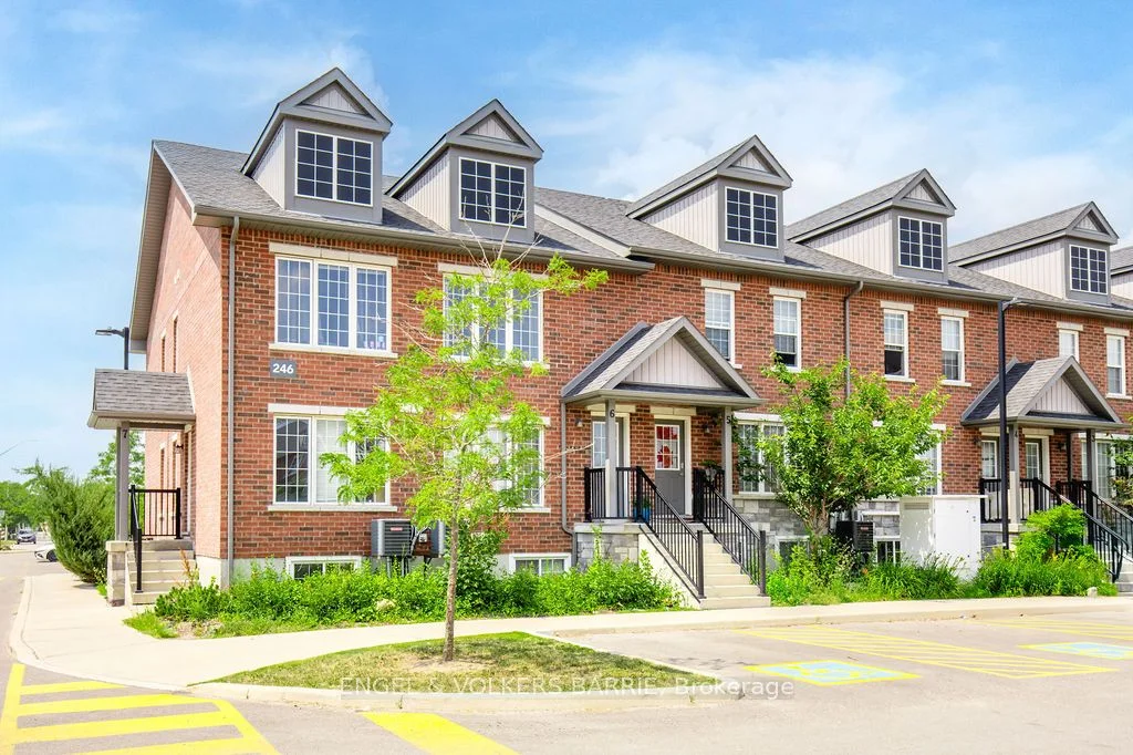 246 Penetanguishene Road 6, Barrie, ON L4M 7C2