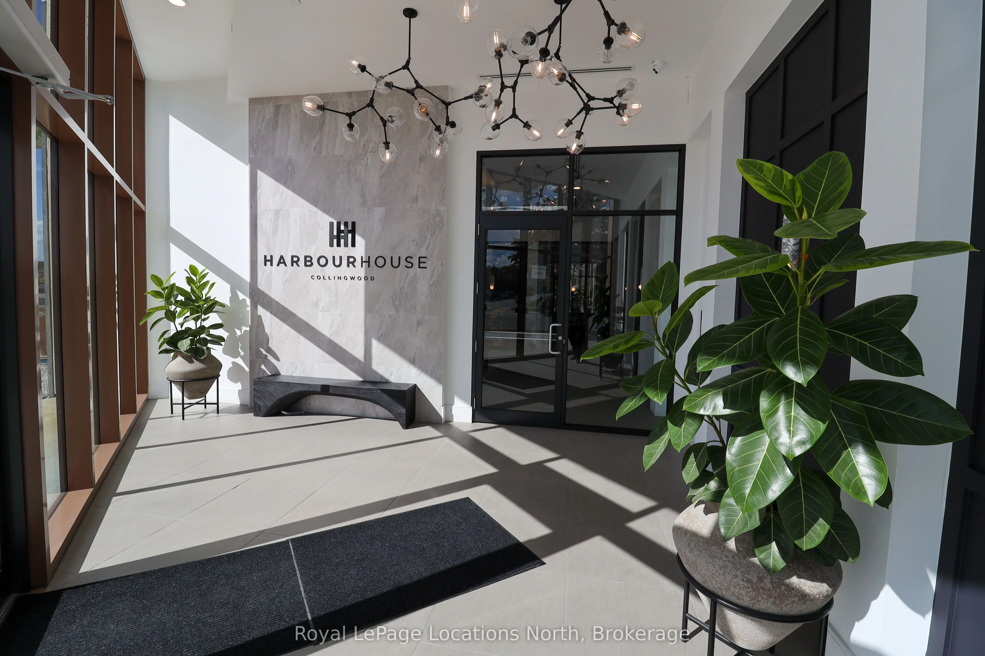 31 HURON Street 518, Collingwood, ON L9Y 0E8
