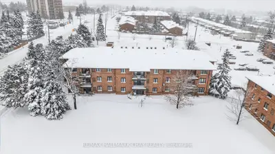 Condo Apartment in Barrie