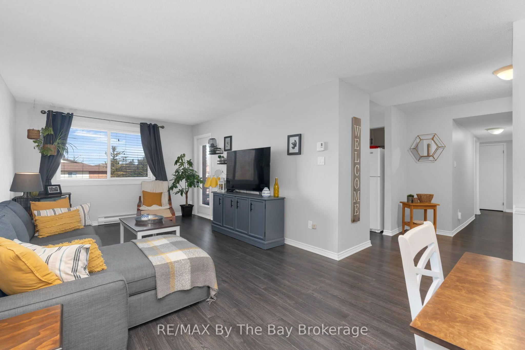 25 MEADOW Lane 307, Barrie, ON L4N 7K2