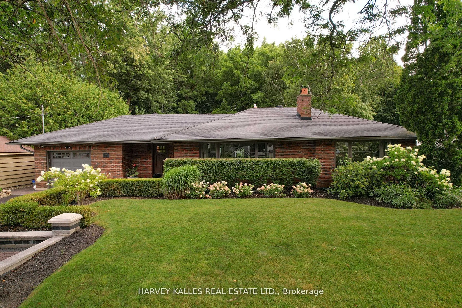 226 Napier Street, Barrie, On L4m 1x3