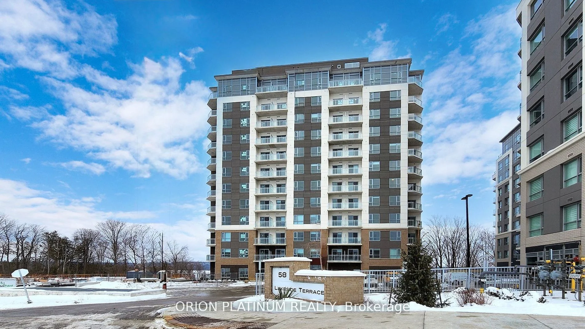 Condo Apartment in Barrie
