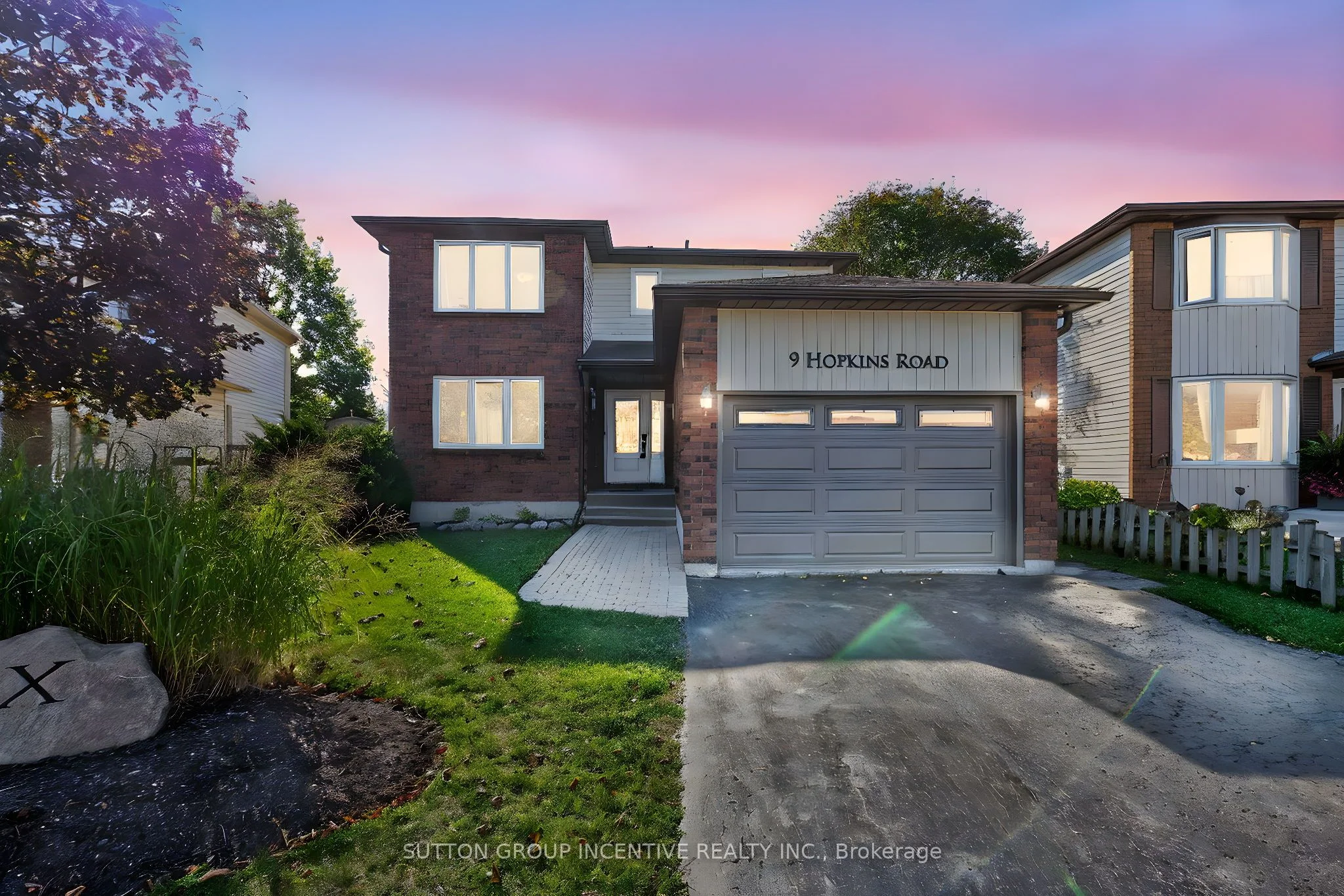 9 Hopkins Road, Barrie, ON L4M 5X8