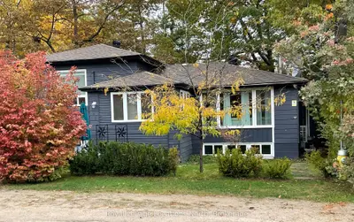 Detached in Wasaga Beach