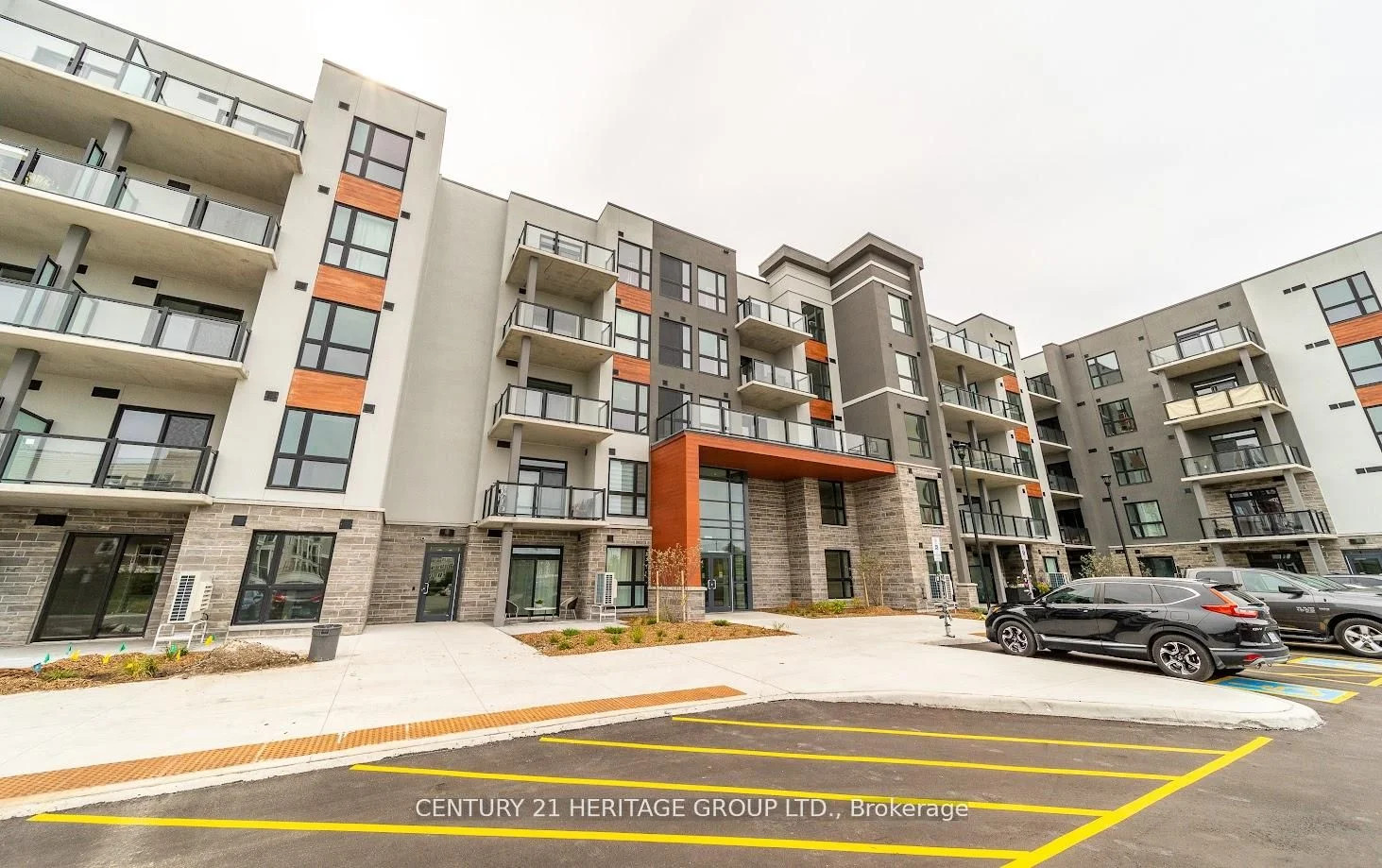 4 Kimberly Lane 326, Collingwood, ON L9Y 5T6