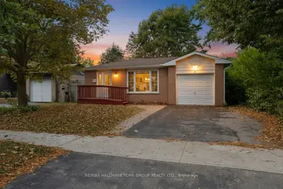 Detached in Barrie