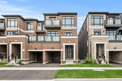 Att/Row/Townhouse in Barrie