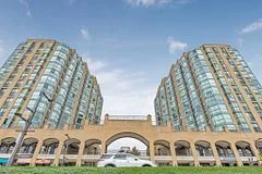 Condo Apartment in Barrie