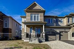 Att/Row/Townhouse in Wasaga Beach