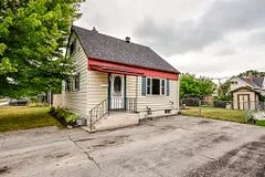 320 HILDA Street, Orillia, ON L3V 1J3