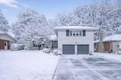 Detached in Midland