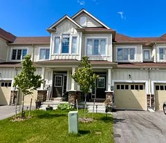 Att/Row/Townhouse in Wasaga Beach