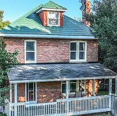 24 Penetang( Bsmnt) Street, Barrie, ON L4M 1V6