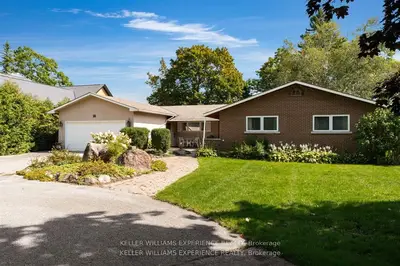 Detached in Orillia