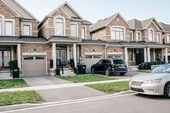 8 Bailey Street, Collingwood, ON L9Y 3V3