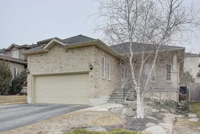 Detached in Barrie