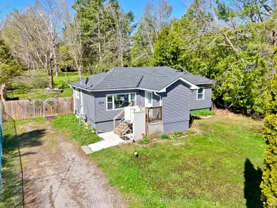 Detached in Orillia