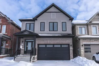 Detached in Barrie