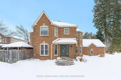 Detached in Barrie