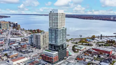 Condo Apartment in Barrie