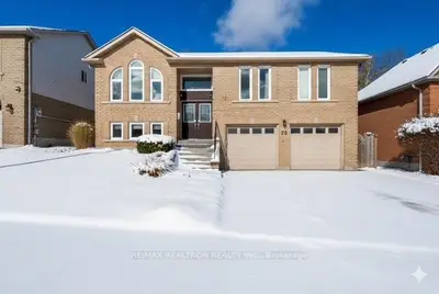 Detached in Orillia