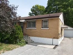 17 Gunn Street main floor, Barrie, ON L4M 2H2