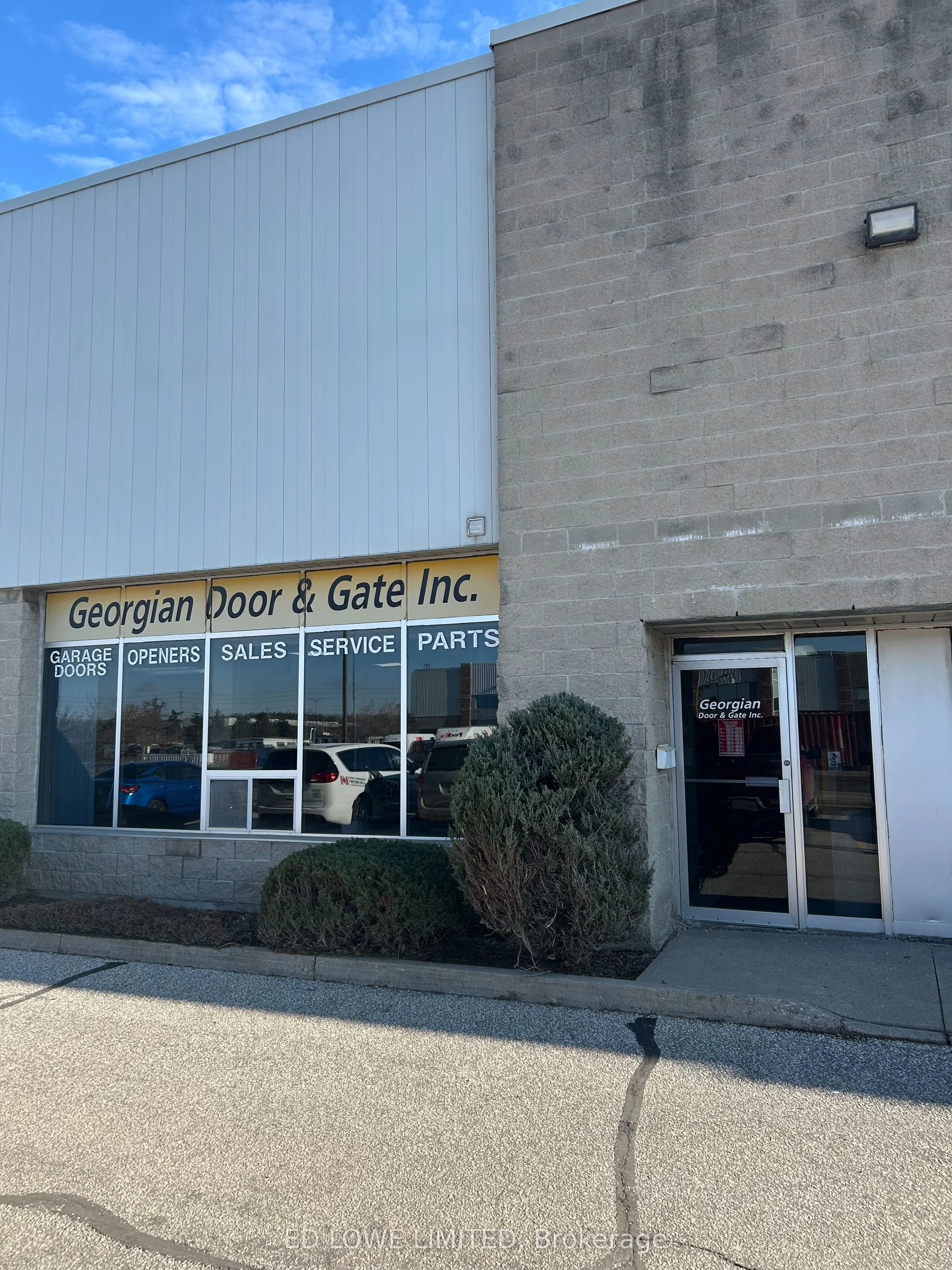 56 Churchill Drive 4, Barrie, ON L4N 8Z5