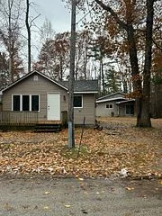 86 30th Street N, Wasaga Beach, ON L9Z 2C8