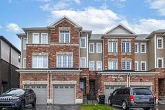 Att/Row/Townhouse in Barrie