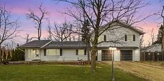 13 Belcher Street, Collingwood, On L9y 3z1