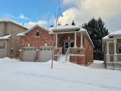 18 Revol Road, Penetanguishene, ON L9M 0W8