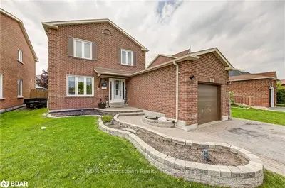 182 KOZLOV Street, Barrie, ON L4N 7H5