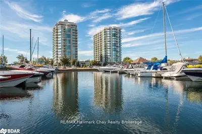 2 Toronto Street 1105, Barrie, ON L4N 9R2