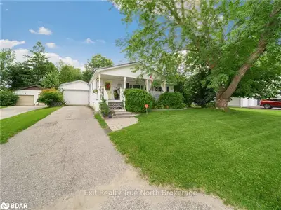 2 Derby Street, Orillia, ON L3V 5R5
