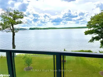 90 Orchard Point Road 211, Orillia, On L3v 1c6