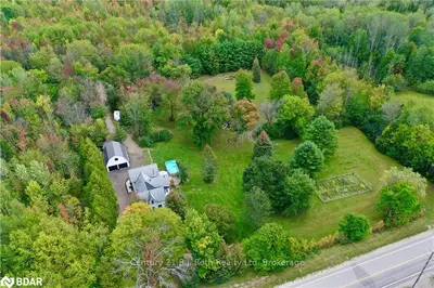 2763 Triple Bay Road, Tay, On L0k 1r0