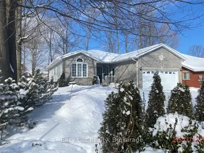 872 Dominion Avenue, Midland, On L4r 5k8