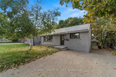 188 St Vincent Street Main, Barrie, On L4m 3z4