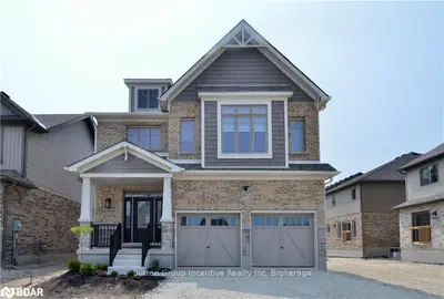 67 Maidens Crescent, Collingwood, ON L9Y 5M3