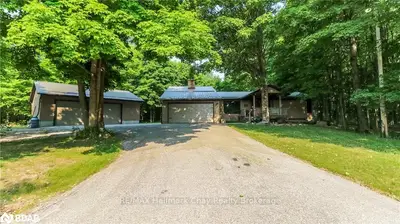 1352 OLD BARRIE Road E, Oro-Medonte, ON L0L 1T0