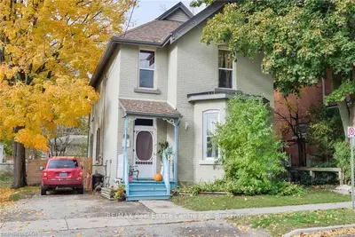 25 William Street, Orillia, On L3v 5n2