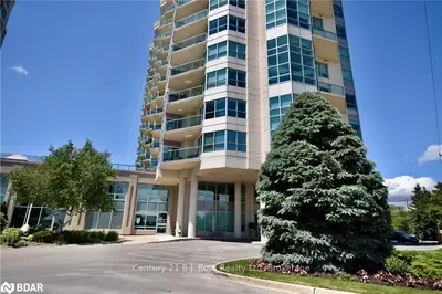 6 Toronto Street 1110, Barrie, On L4n 9r2