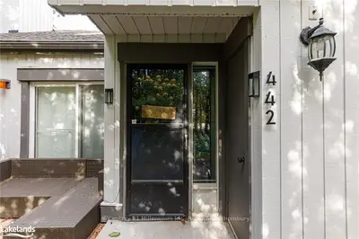 442 Oxbow Crescent 11, Collingwood, On L9y 5b4