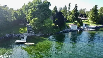 Detached in Oro-Medonte