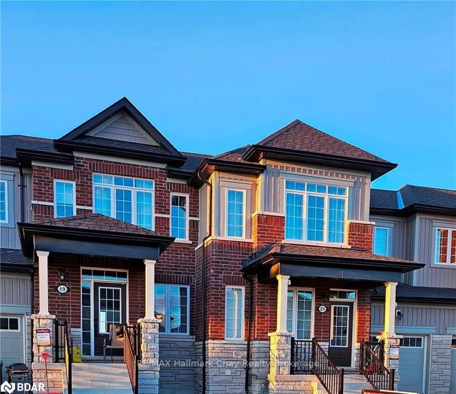 19 STATELY Drive, Wasaga Beach, ON L9Z 0L9