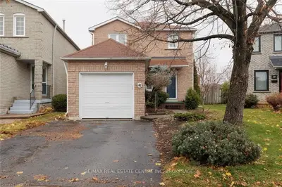 Detached in Barrie