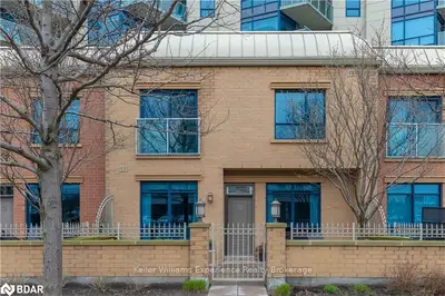 10 Victoria Street 5, Barrie, On L4n 6g2
