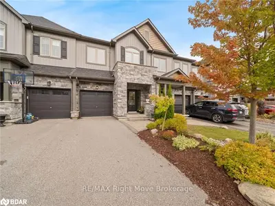 42 Penetang Street Street, Orillia, On L3v 8j6