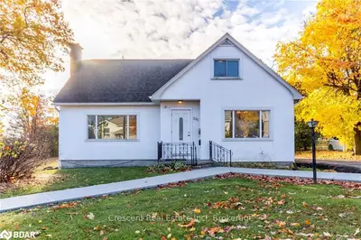 Detached in Orillia